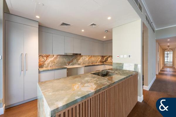 Upgraded | Maids Room | Large Layout